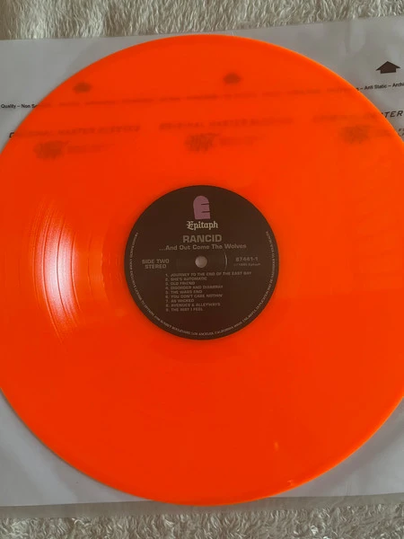 R-23104361-1651632486-1178