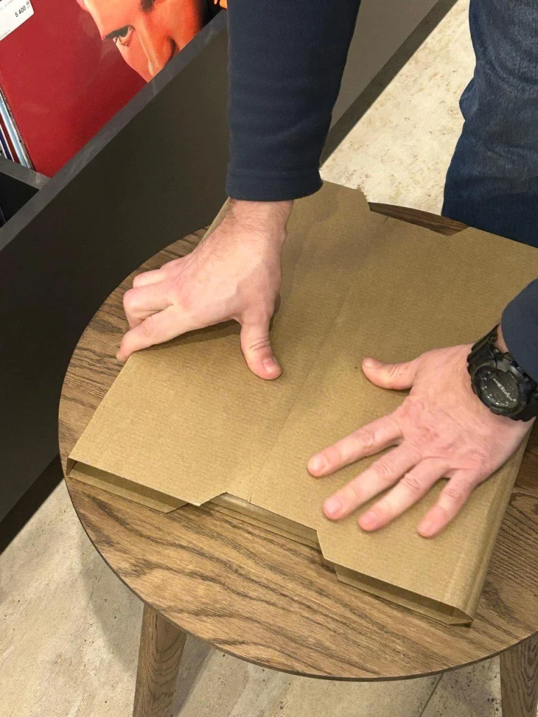 Шаг 6: укладка в специальную коробку