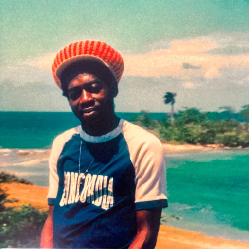 R-32455038-1735297319-2078